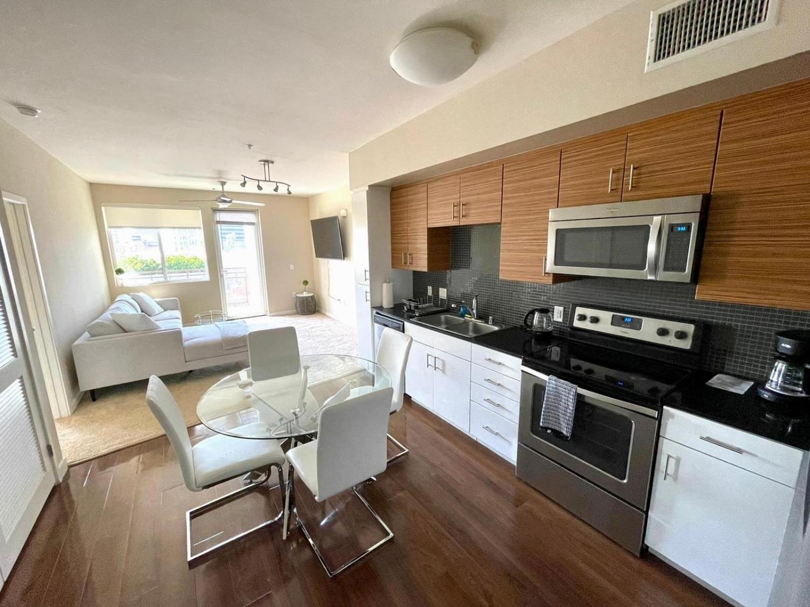 Luxury 2 Bedroom 2 Bathroom With Fitness Center And Pool Лос-Анджелес Экстерьер фото